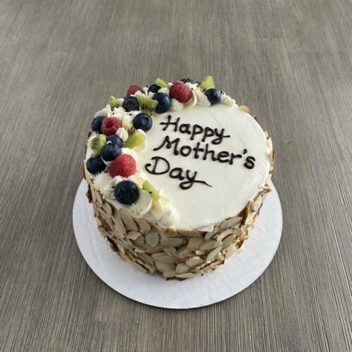 Fresh Fruits Crescent Cake